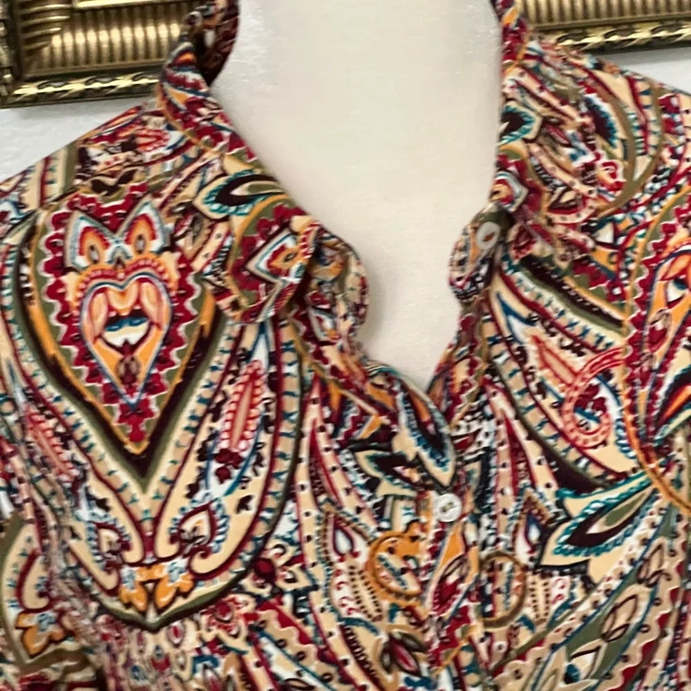 Colorful Patterned Dress. - Picture 3 of 16